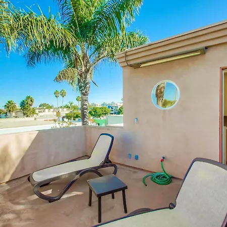 B5228 La Jolla Mar Villa